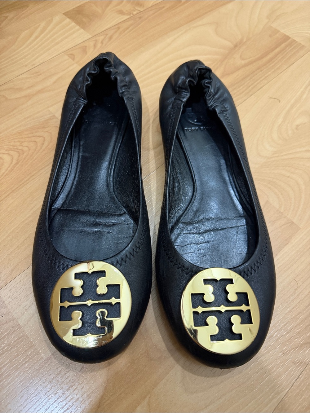 Tory Burch Black Leather Ballet Flats with Gold Logo Medallion